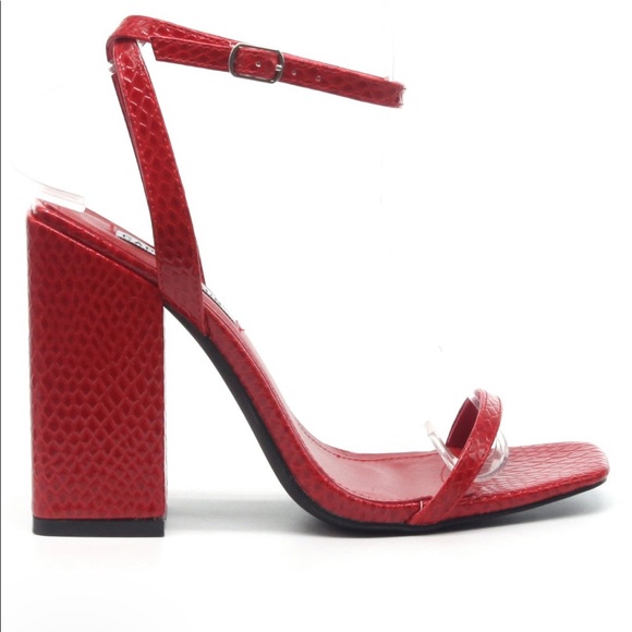 CAPE ROBBIN Red Heels - Picture 2 of 2